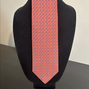 Peter Blair 100% Silk Red and Black Dog & Bat Pattern Men's Tie EUC